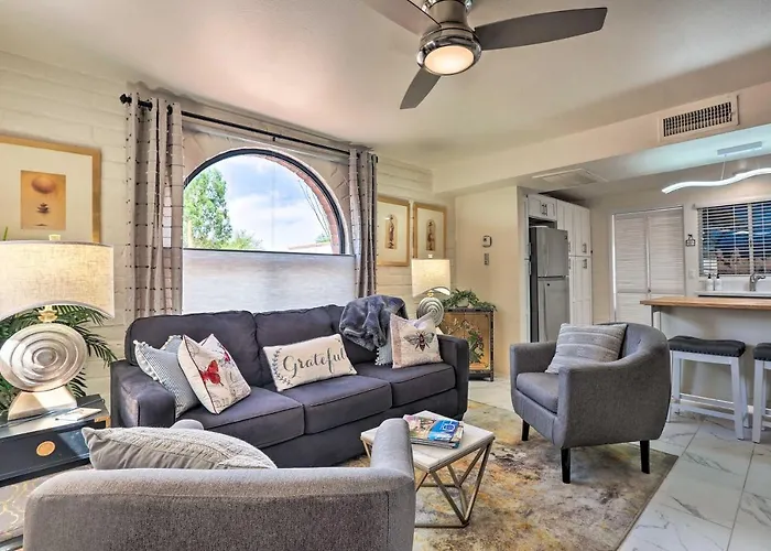 Lovely Valley Abode W/ Community Pool! Holiday home *