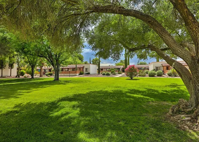 Lovely Valley Abode W/ Community Pool!