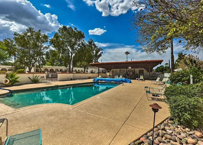 Lovely Valley Abode W/ Community Pool! Holiday home