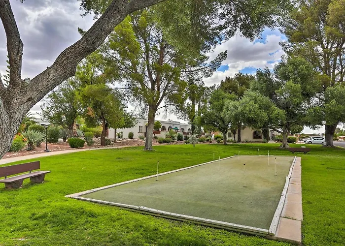 Lovely Valley Abode W/ Community Pool! Holiday home